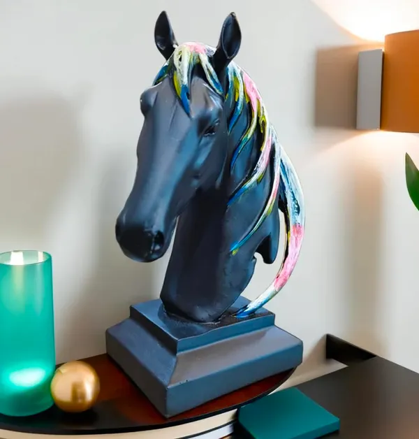 Horse_Head_Statue