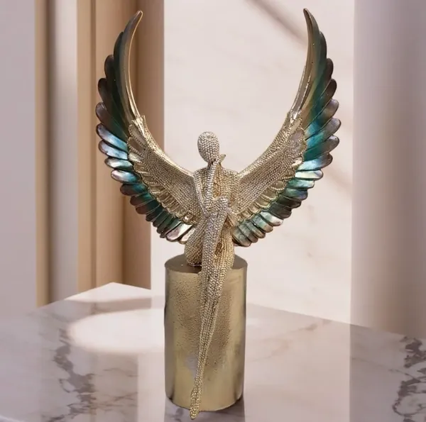 Angel_Figurine_Statue_With_Wings