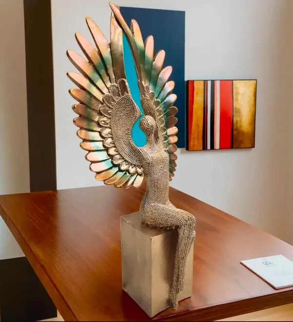 Angel_Figurine_On_Base