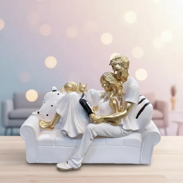 Love_Couple_Figurine_With_Cat