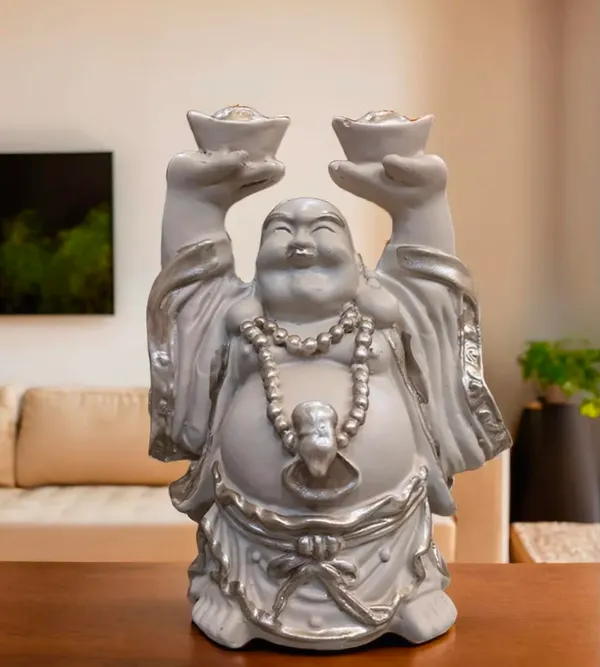 Laughing_Buddha_Statue_With_Gold_Ingots