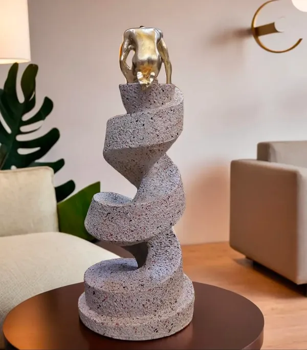 Abstract_Climbing_Figurine_Sculpture