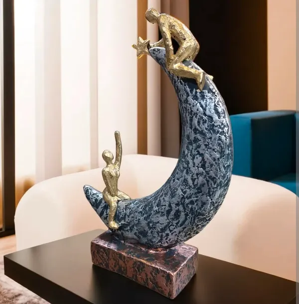 Moon_Sculpture_With_Marble_Base