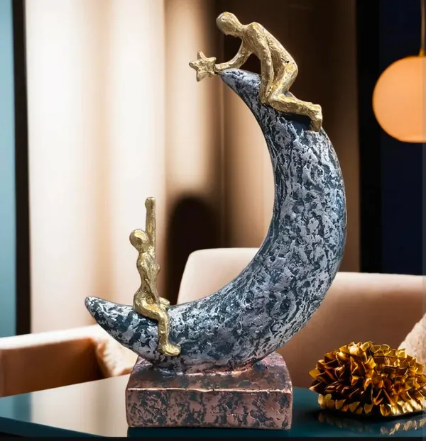 Moon_Sculpture_With_Marble_Base
