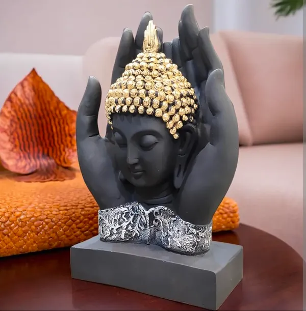 Buddha_Head_Statue_In_Hands