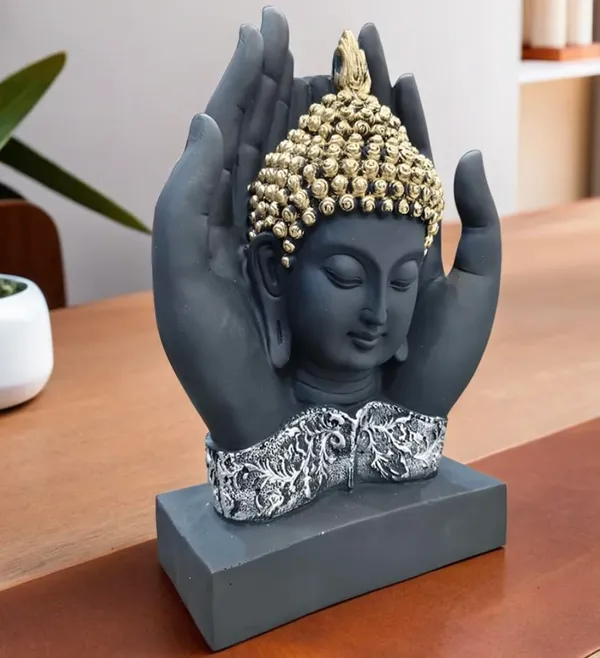 Buddha_Head_Statue_In_Hands