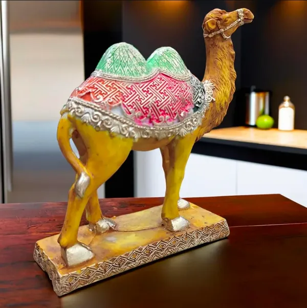 Resin_Camel_Figurine