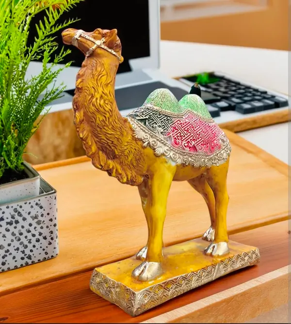 Resin_Camel_Figurine