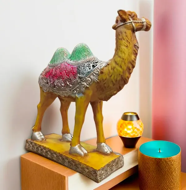 Camel_Figurine_Resin_Statue