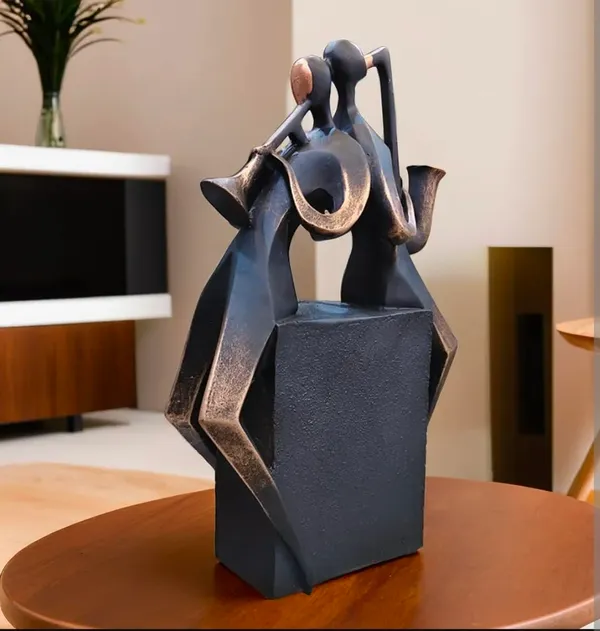 Musical_Figurine_Sculpture