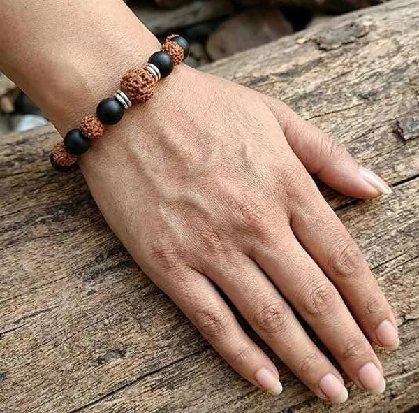 Rudraksha_Karungali_Bracelet