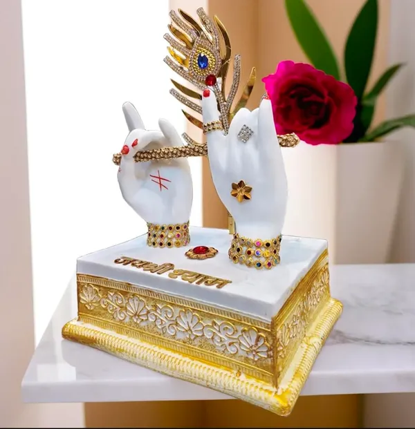 Krishna_Hands_Resin_Idol