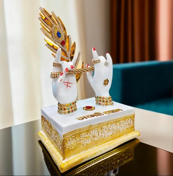 Krishna_Hands_Resin_Idol