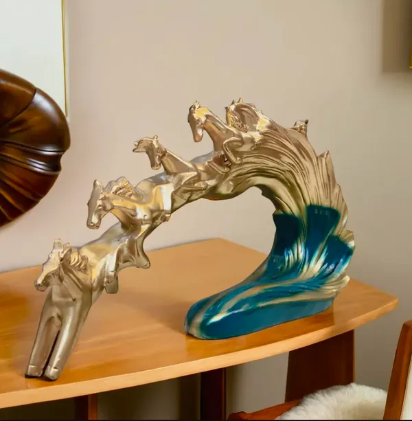 Running_Horses_Resin_Figurine