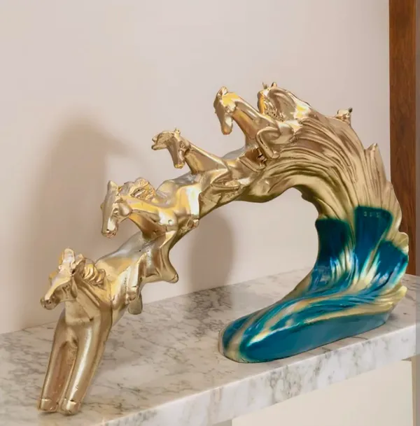Running_Horses_Resin_Figurine
