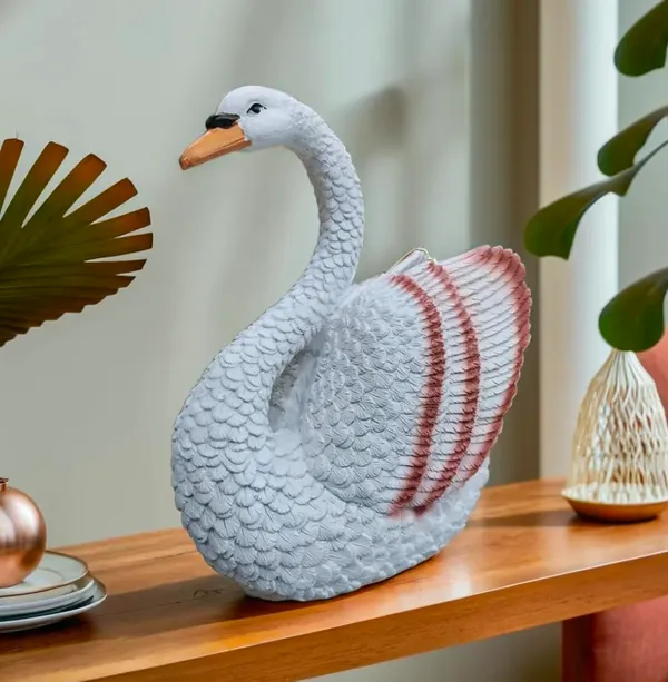Swan_Figurine_Resin_Showpiece