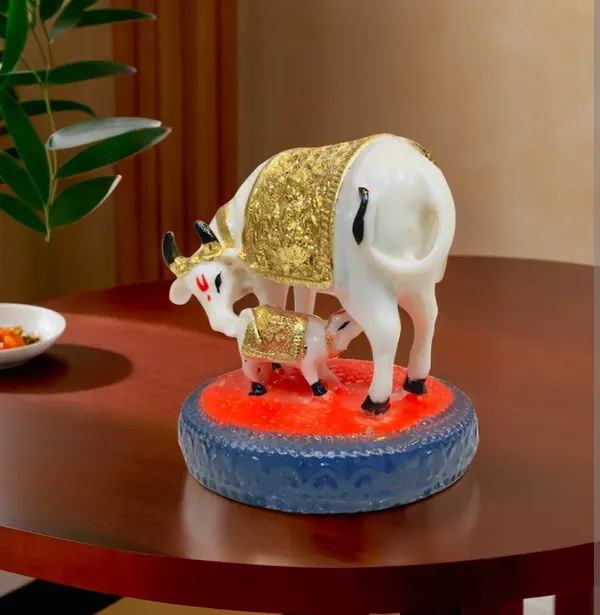 Kamdhenu_Cow_With_Calf_Figurine