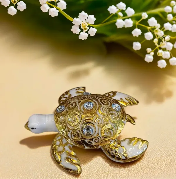 Sea_Turtle_Figurine