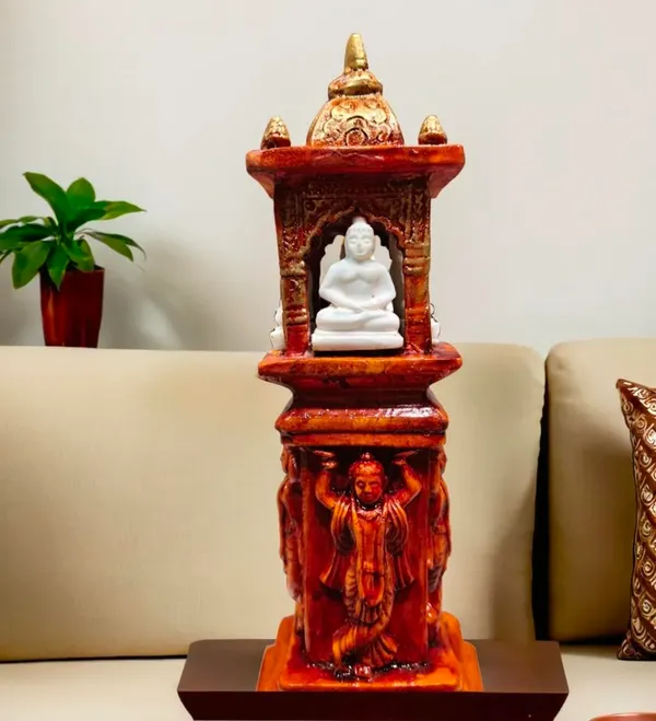 Jain_Tirthankara_Idol_On_Pedestal