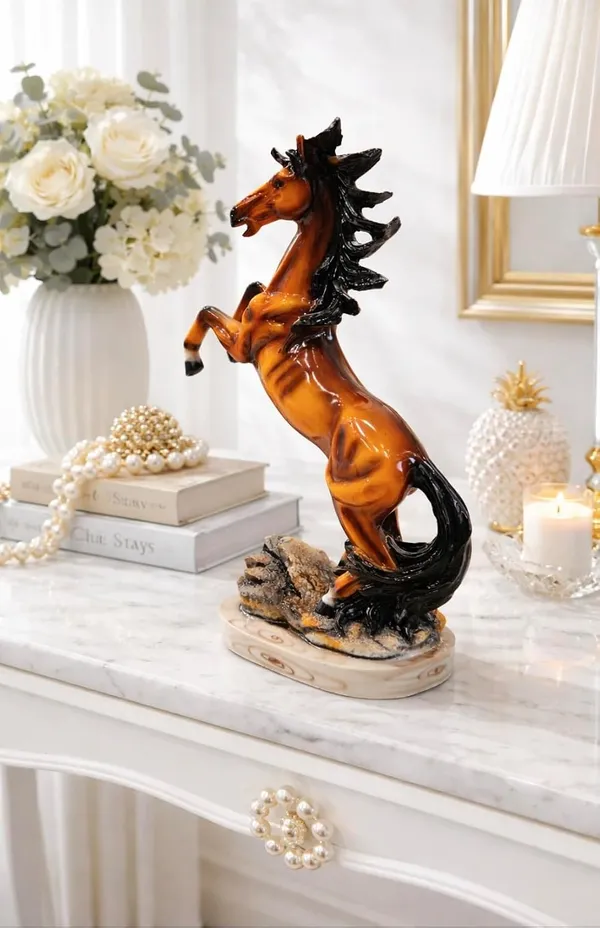 Rearing_Horse_Sculpture