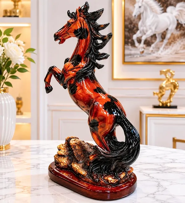 Resin_Horse_Figurine