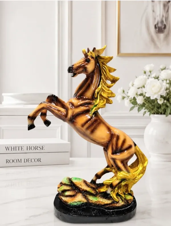 Horse_Sculpture_Resin_Figurine