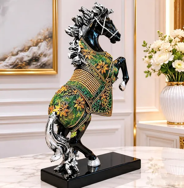 Resin_Horse_Sculpture