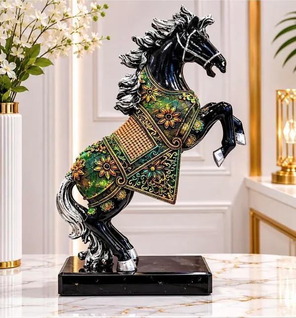 Resin_Horse_Sculpture