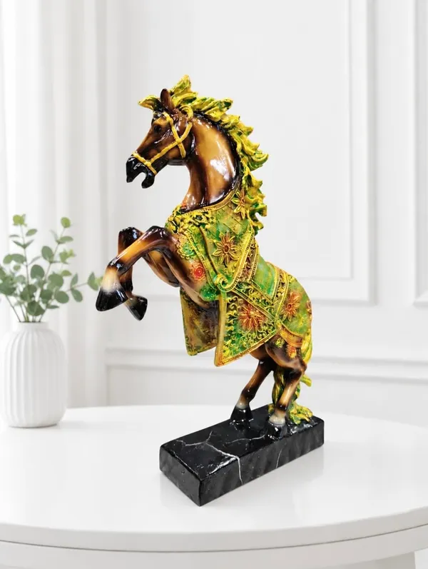 Horse_Figurine_With_Marble_Base