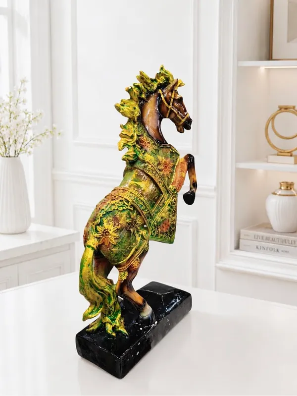 Horse_Figurine_With_Marble_Base