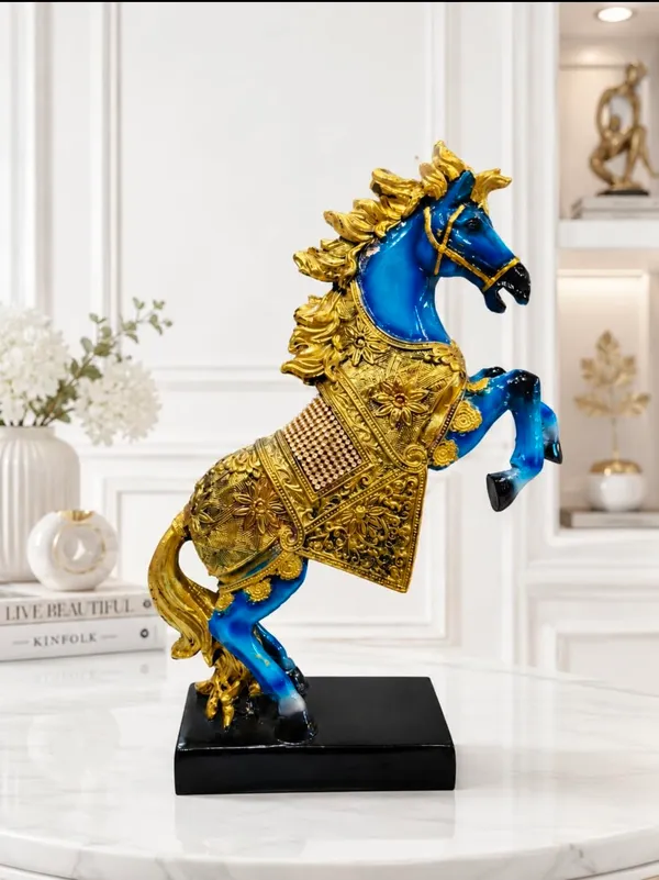 Resin_Horse_Figurine