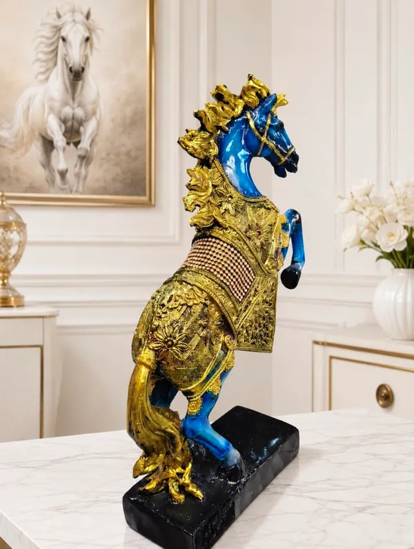 Resin_Horse_Figurine