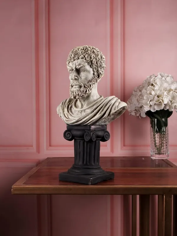 Roman_Emperor_Bust_Sculpture_On_Column_Pedestal