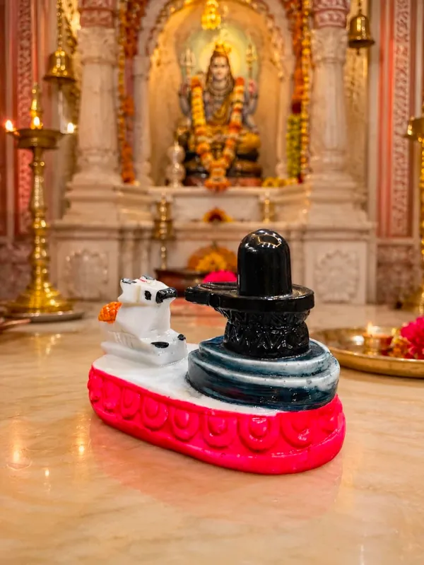 Shivling_With_Nandi_Idol_Statue