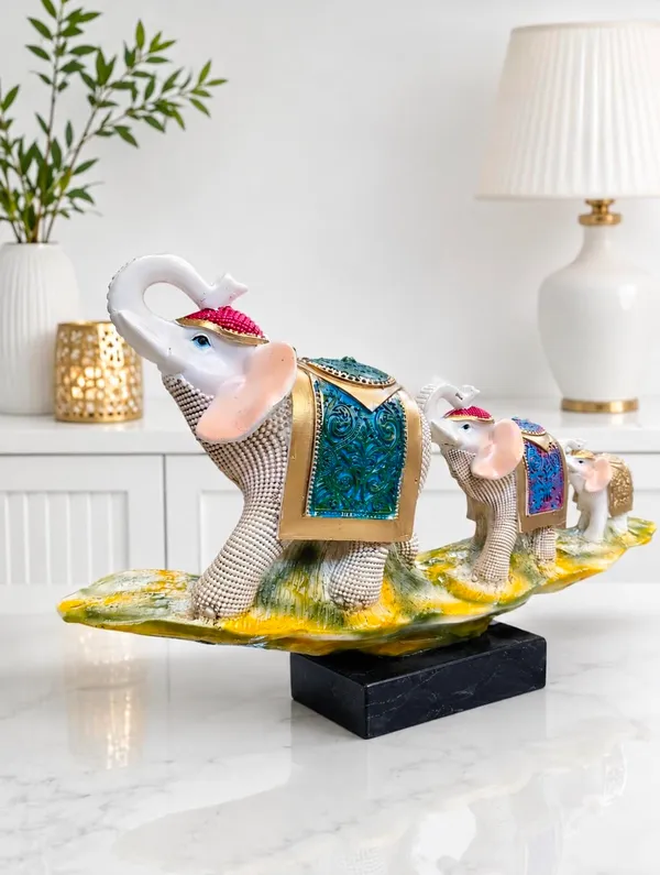 Elephant_Family_Figurine_Statue