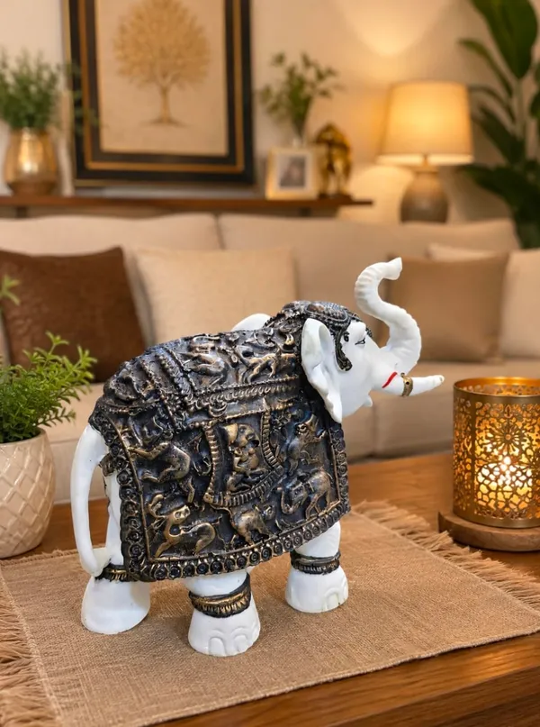 Resin_Elephant_Figurine