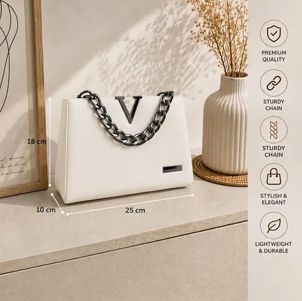 Structured_Handbag_With_Chain_Strap