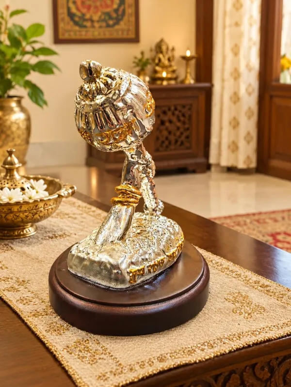 Hanuman_Gada_Idol_On_Wooden_Base