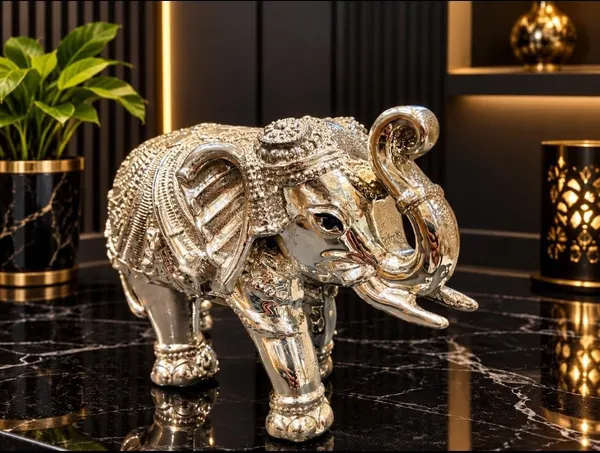 Silver_Elephant_Figurine
