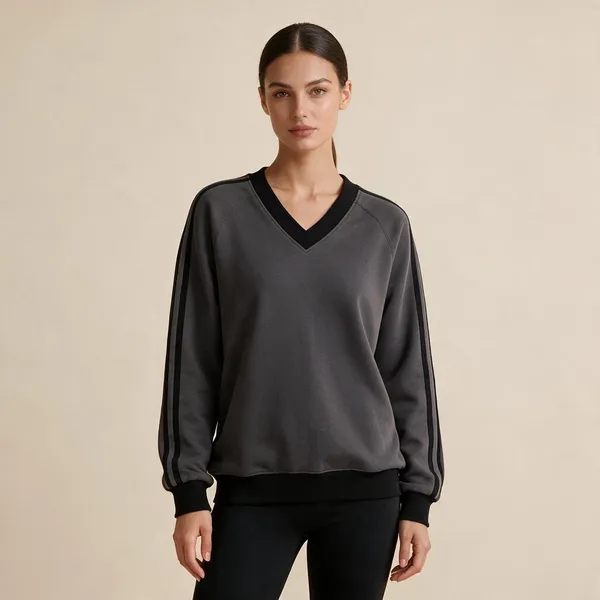Grey_Knit_V_Neck_Sweatshirt_For_Men