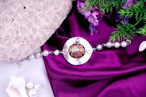 10_Mukhi_Collector_And_Pearl_Bracelet