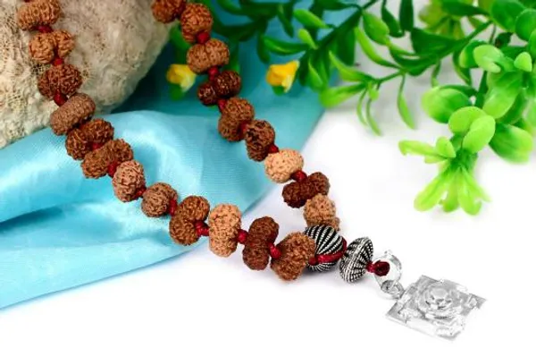 13_Mukhi_Rudraksha_Kamadeva_Yantra_Locket_Mala