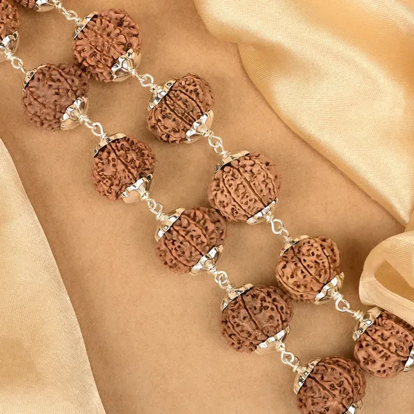 13_Mukhi_Nepali_Rudraksha_925_Silver_Flower_Caps_Kantha