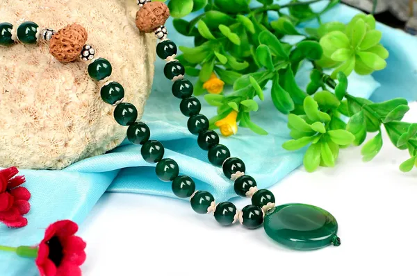 15_Mukhi_Rudraksha_Green_Onyx_Spiritual_Mala