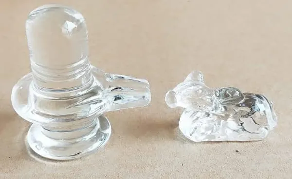 A_S_Ventures_Natural_Crystal_Sphatik_Shivling_With_Nandi_For_Puja_Table_Home_Decor_Car_Dashboard_And_Gift_Size_5cm_Approx