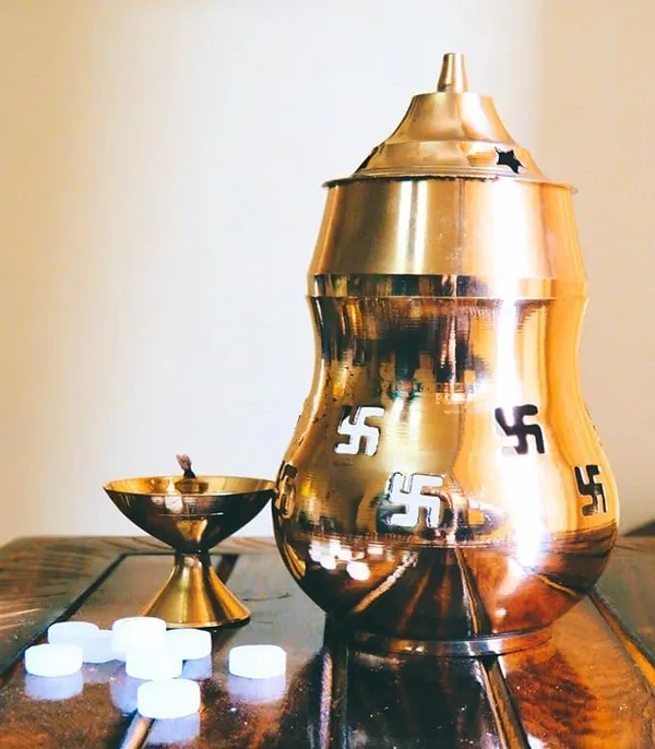 Brass_Camphor_Diffuser_Magic_Lamp_Kapoor_Daani_Dhoop_Dani_Incense_Burner_Oil_Diffuser_With_Brass_Diya_Useful_For_Loban_Bakhoor_Oudh_Agarbatti_Burner_Aroma_Lamp_Oil_Burner_With_Diya