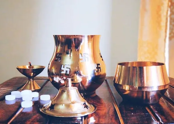 Brass_Camphor_Diffuser_Magic_Lamp_Kapoor_Daani_Dhoop_Dani_Incense_Burner_Oil_Diffuser_With_Brass_Diya_Useful_For_Loban_Bakhoor_Oudh_Agarbatti_Burner_Aroma_Lamp_Oil_Burner_With_Diya