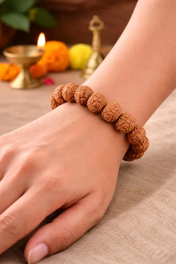 A_S_Ventures_7_Mukhi_Rudraksha_Bracelet_For_Men_Women_Lab_Certified_Original_7_Face_Rudraksh_Beads_Wealth_Prosperity_Positive_Energy_Bracelet_Brown_Round_Beads_Stretchable