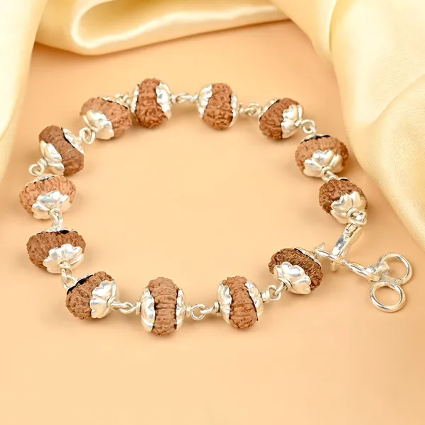 15_Mukhi_Rudraksha_925_Silver_Flower_Caps_Bracelet