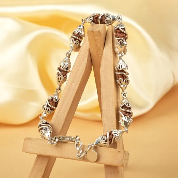 1_Mukhi_Rudraksha_925_Silver_Designer_Caps_Bracelet